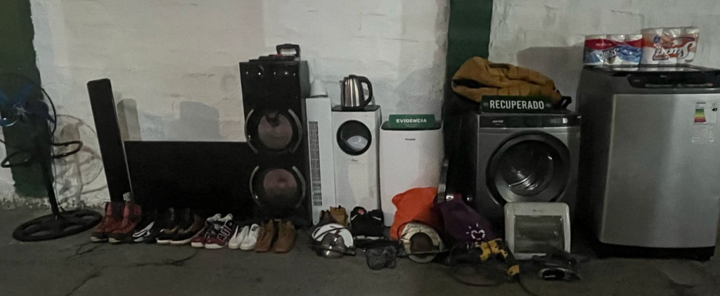 Detienen a tres mujeres en El Monte tras operativo policial por robo en lugar habitado