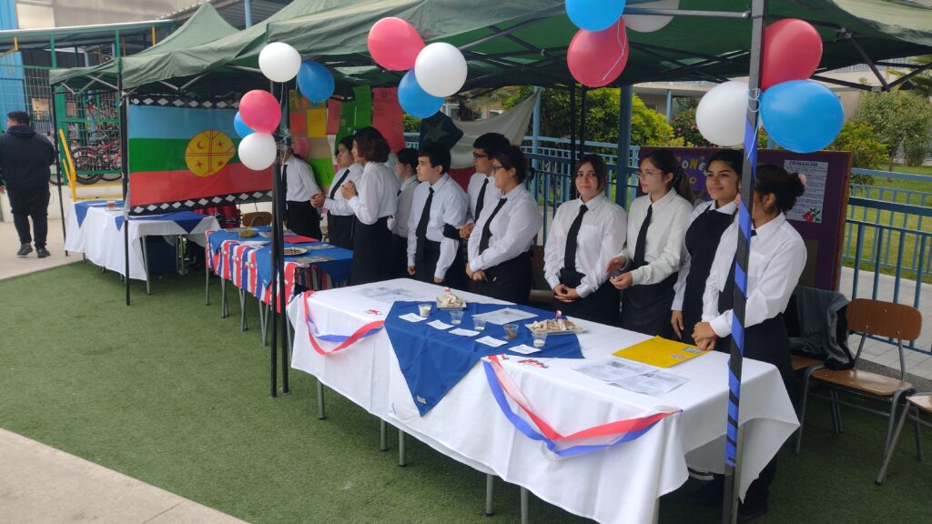 Colegio Nuestra señora y Madre del Carmen celebró el día de la comida chilena