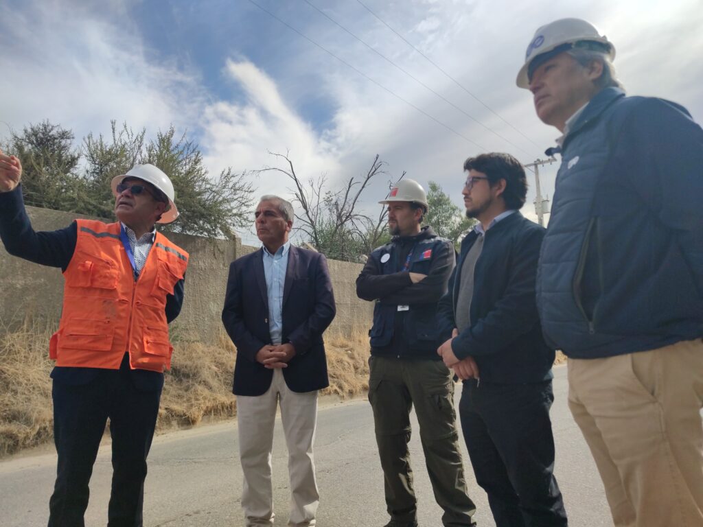 Curacaví: Autoridades supervisan trabajos de poda para prevenir cortes de energía en invierno