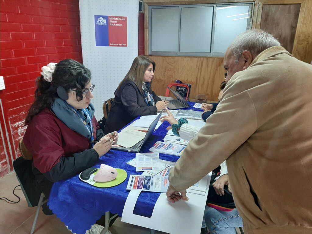 Seremi de Bienes Nacionales invita a informarse sobre proceso regularización de terrenos para acceder a títulos de dominio