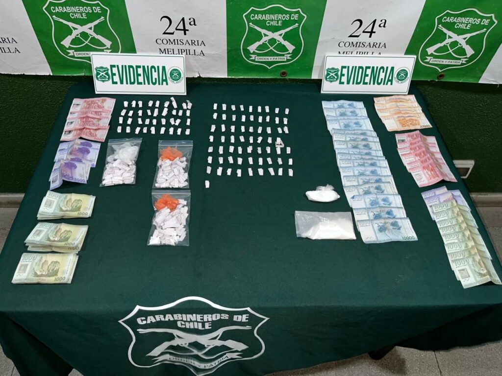 Carabineros desbarata dos puntos de venta de drogas y detiene a seis personas