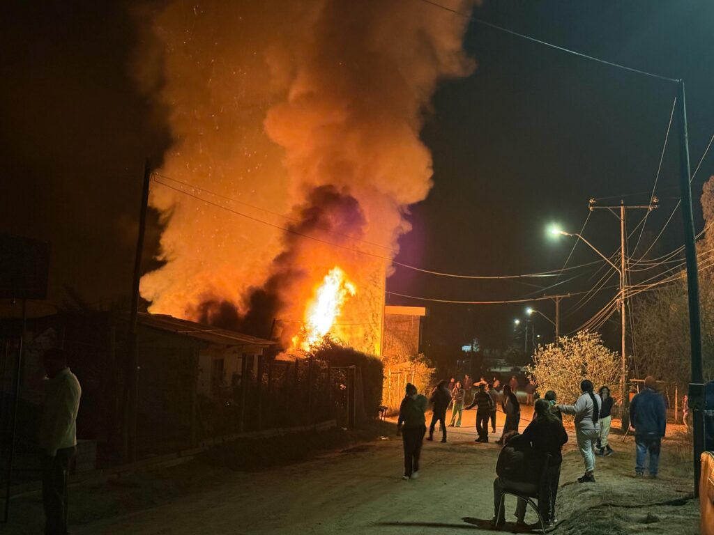 Adulto mayor muere en voraz incendio de viviendas en Mandinga