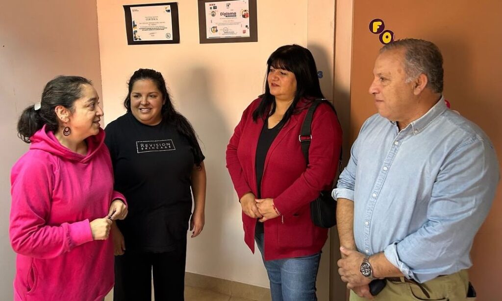Concejala Pamela Acuña aboga por acompañamiento permanente de la municipalidad con agrupación AFANES