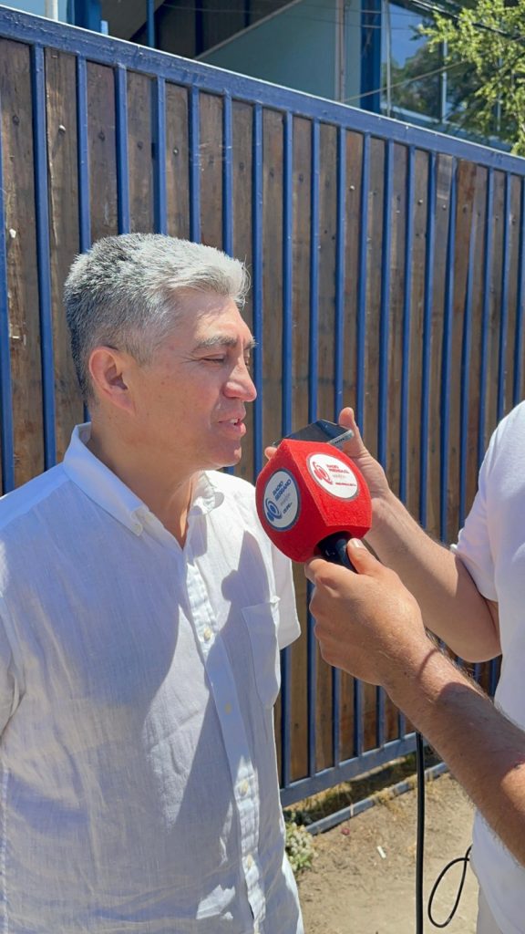 Concejal Carmona manifiesta preocupación por altos cobros en cuentas de luz y agua en Melipilla