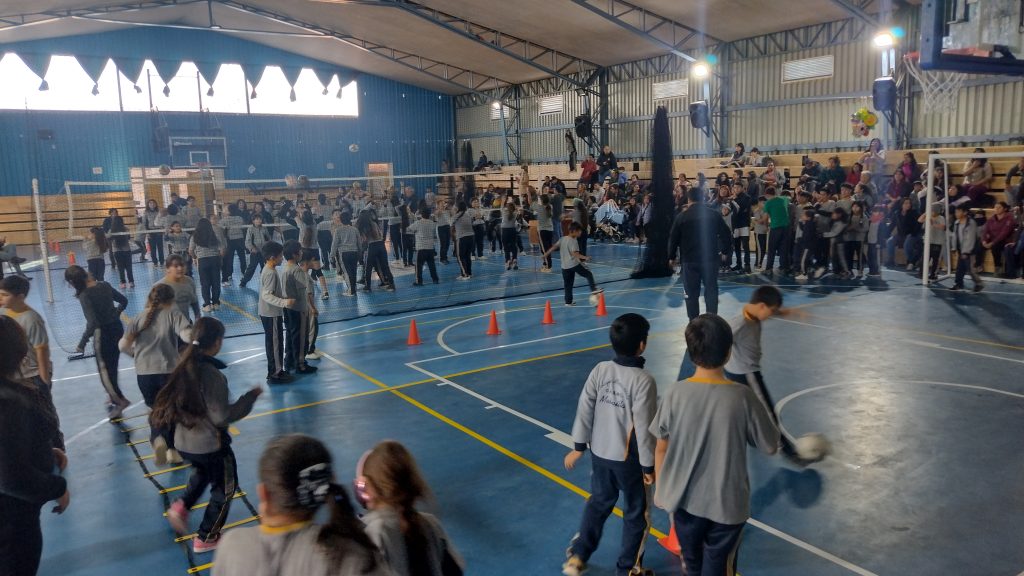 Colegio Nuestra Señora y Madre del Carmen inicia proyecto del Gobierno de Santiago