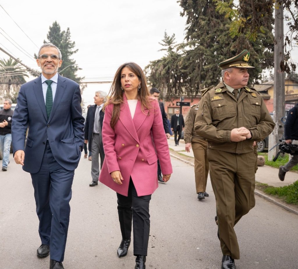 Ministro de seguridad pública realizó visita a Melipilla
