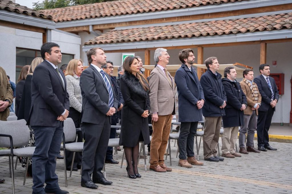 Embajador de Francia visita Melipilla y destaca riqueza cultural y rural de la comuna