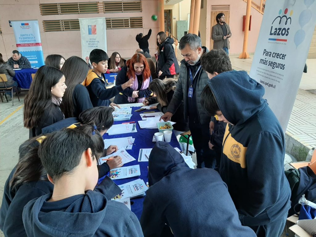 Más de 500 atenciones dejó operativo de Gobierno en Terreno en Mallarauco