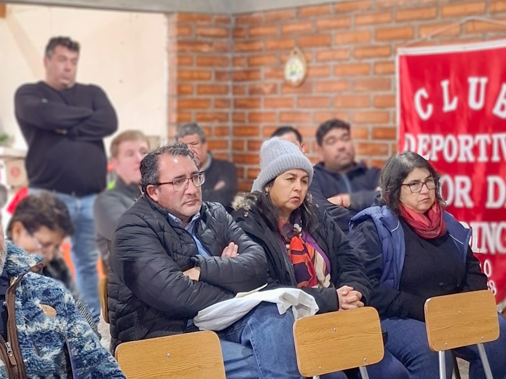 Dirigentes del Consejo Regional Sur de Melipilla exponen problemáticas locales ante autoridades provinciales