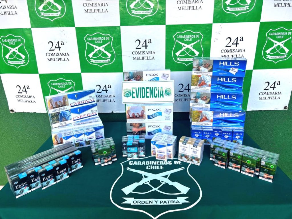 Dos detenidos por comercio ilegal de medicamentos y cigarrillos de contrabando en la feria