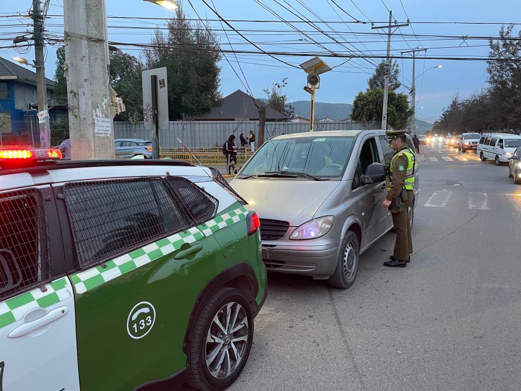Fiscalización al transporte de trabajadores agrícolas de temporada deja cinco detenidos