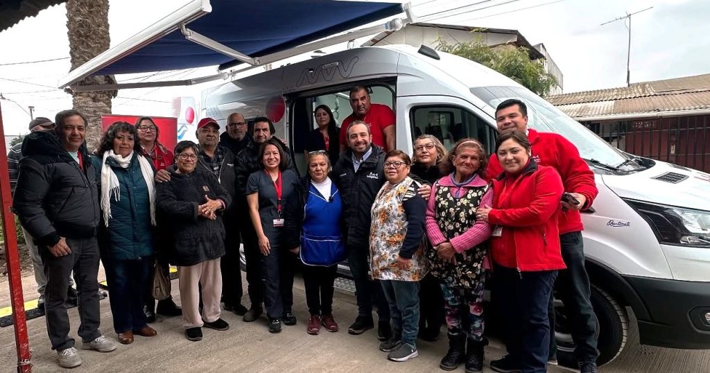 Clínica móvil odontológica inicia atención en terreno en Talagante con operativo en Villa Loreto