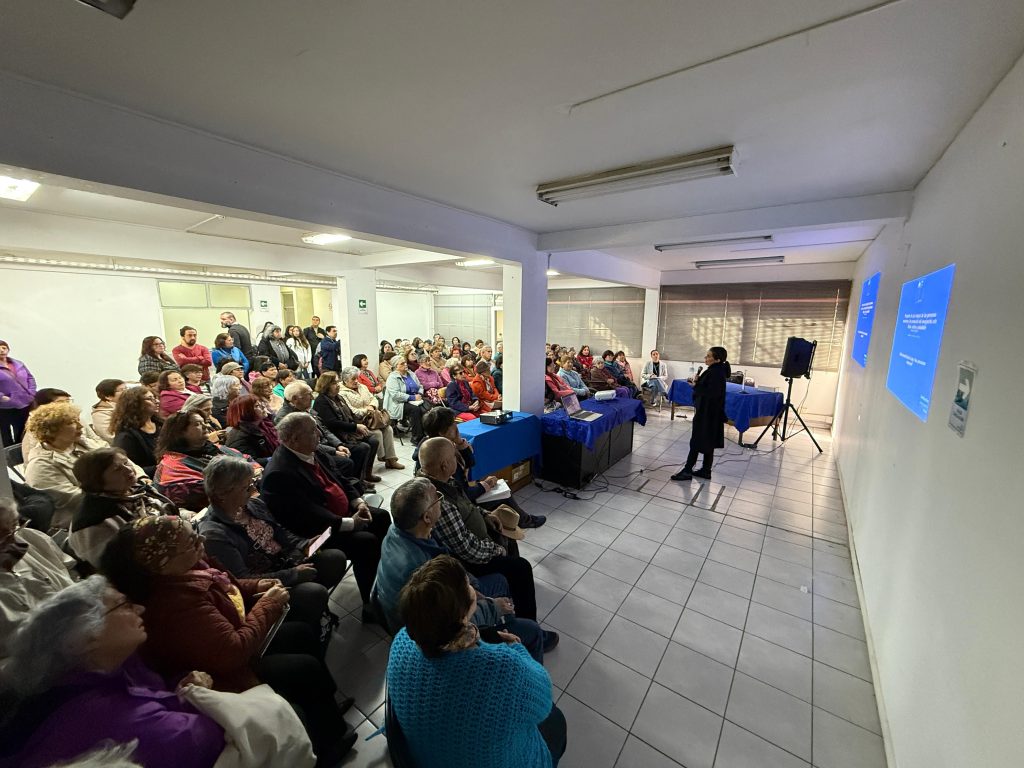 Personas mayores de Melipilla conocen avances de la “Ley de Envejecimiento Digno, Activo y Saludable”