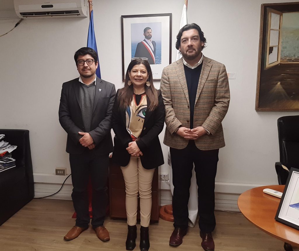 Delegado Alarcón encabeza encuentro protocolar con el diputado Raúl Leiva y la consejera regional Cristina Soto