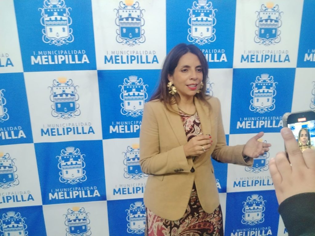 Alcaldesa Gárate anuncia adquisición de seis nuevos vehículos para la Dirección de Seguridad Pública e Inspección Municipal