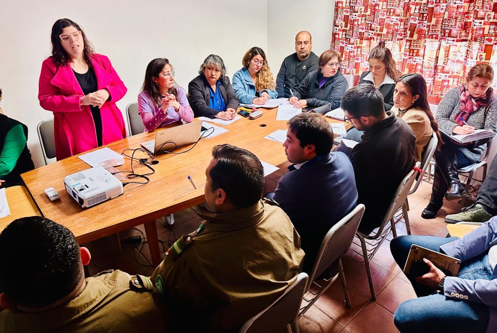 Vecinos de Pomaire se reúnen con autoridades para exigir acceso a la Ruta 78 en dirección costa