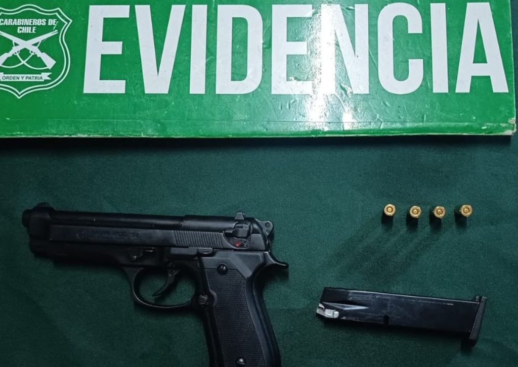 Dos detenidos con antecedentes policiales tras controles preventivos en Llolleo