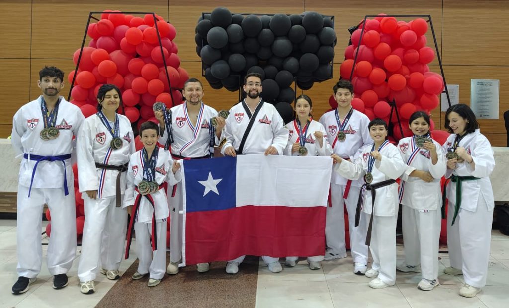 Academia de taekwondo obtiene varias medallas en panamericano disputado en Brasil