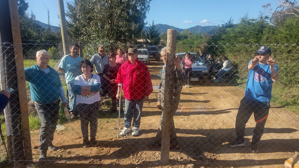 Vecinos de Tantehue siguen esperando apertura del camino