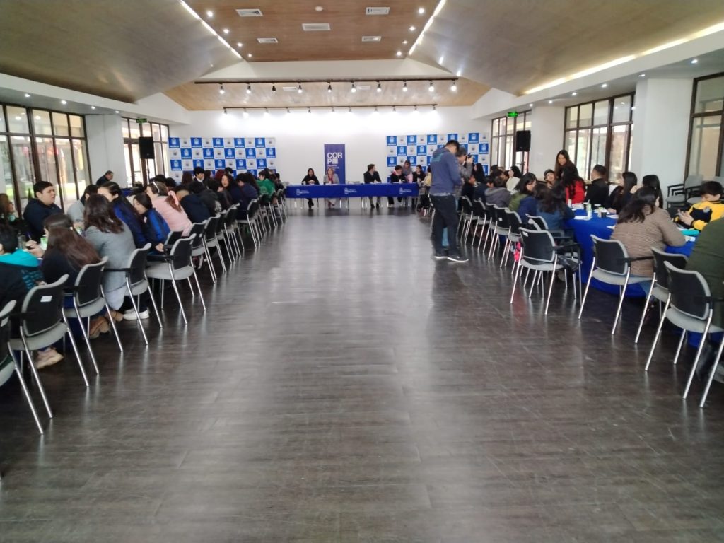 Encuentro reunió a dirigentes estudiantiles de Melipilla con autoridades locales en un diálogo abierto y participativo